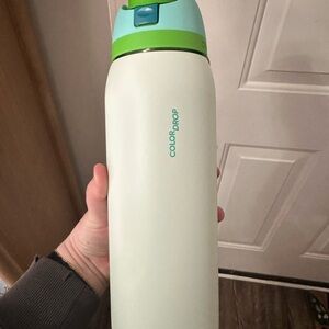 Owala ColorDrop Spearmint 40oz Water Bottle